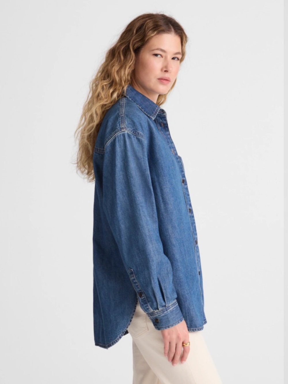 Madewell The Easy Shirt In Denim Button Down Oversized Shirt in Denim - Picture 3 of 10
